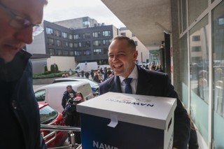 Karol Nawrocki zgłosił się do PKW. Popieranemu przez PiS kandydatowi udało się zebrać większą liczbę podpisów od Trzaskowskiego