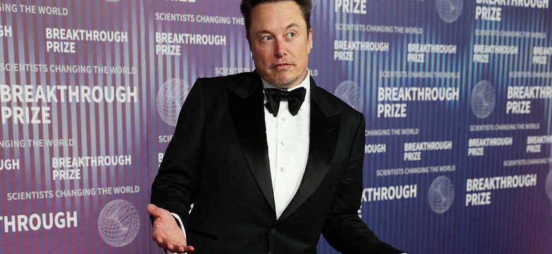 Tesla w poważnych tarapatach. Elon Musk stawia wszystko na jedną kartę i planuje zwolnienia. Mogą dotknąć również Polaków