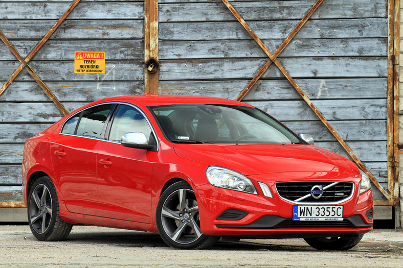 Volvo S60 T5 R-Ddesign: jeździ tak dobrze, jak wygląda