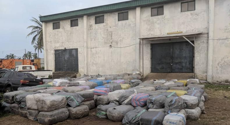 Customs seize 875 bags of foreign rice, other goods worth N40m [NAN]