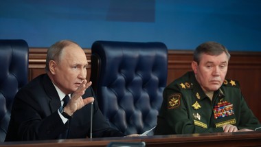 ważne ostrzeżenie. "rosja przerzuci wojska na wschodnią flankę nato"