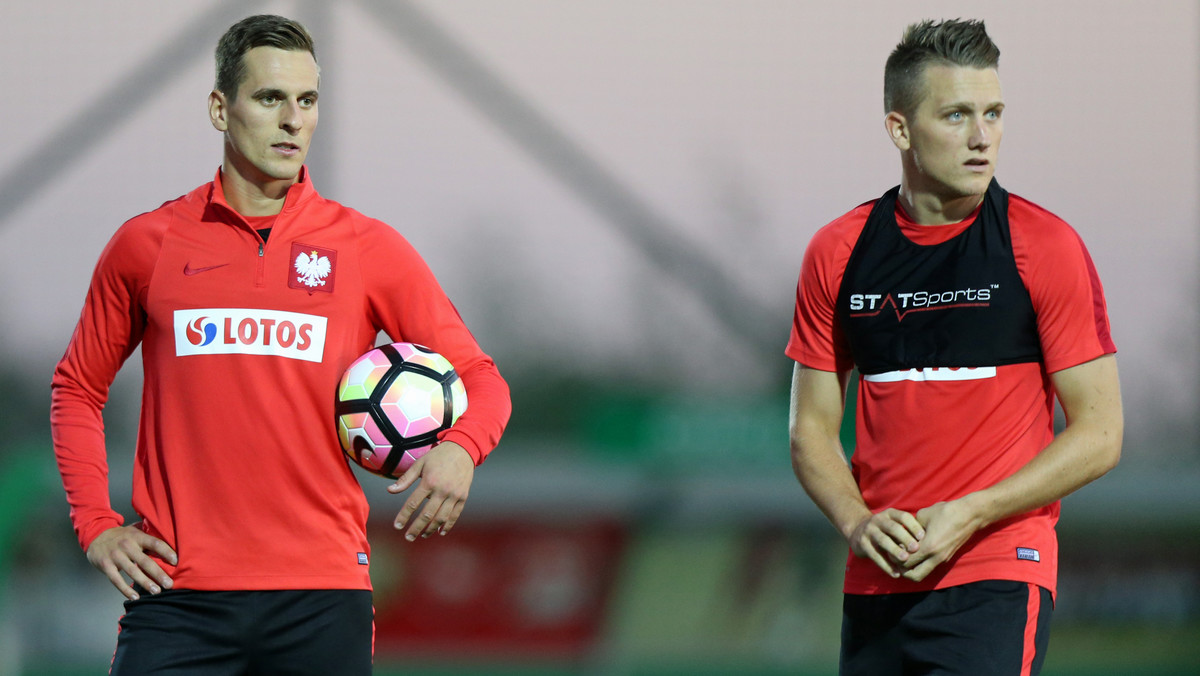 Dzięki wspólnym treningom w SSC Napoli Piotr Zieliński i Arkadiusz Milik rozumieją się coraz lepiej. - Mam nadzieję, że nasza znakomita współpraca zaprocentuje w kadrze - powiedział rozgrywający Azzurrich. W sobotę Polska zagra w eliminacjach do mistrzostw świata z Danią.