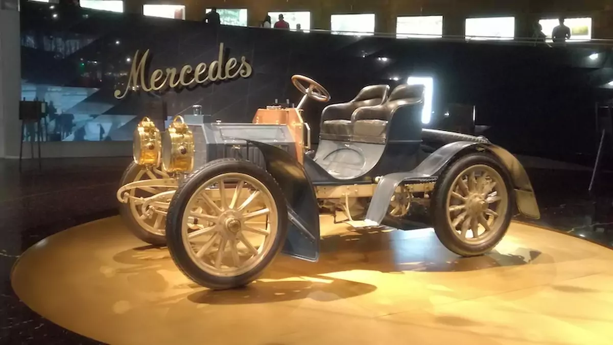 Mercedes – 120 lat nazwy