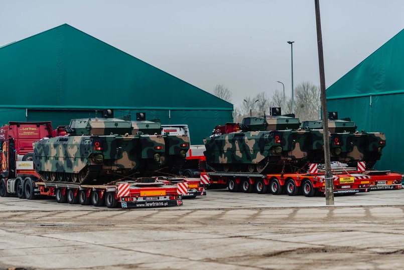 Borsuk w bazie 15. Giżyckiej Brygady Zmechanizowanej im. Zawiszy Czarnego