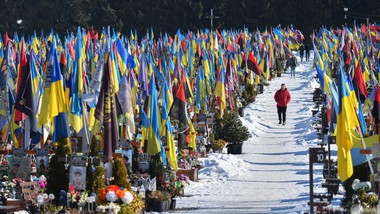 ilu żołnierzy zginęło w ukrainie? niemal 400 tys. nazwisk po obu stron