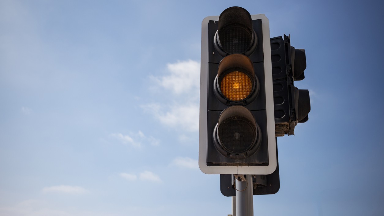 Po tomto už na žltú na semafore radšej neprejdete.
