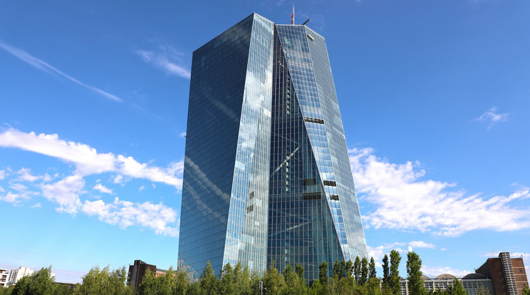 Az Európai Központi Bank székhelye Frankfurtban / Fotó: Northfoto