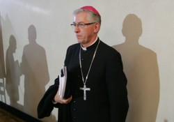 Abp Skworc: Ofensywa chamstwa trwa nadal