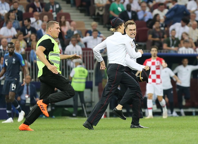 Aktywistki z Pussy Riot przerwały finał mundialu w Rosji. To Putinowi na pewno się nie spodobało