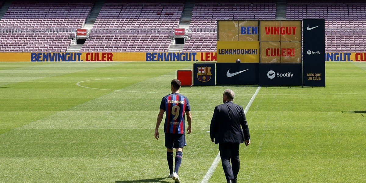 Prezentacja Roberta Lewandowskiego na Camp Nou