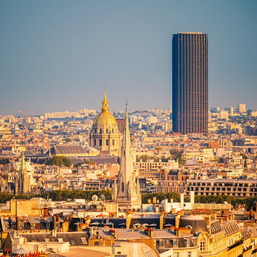Francja: Polak zatrzymany w Paryżu. Wspinał się na wieżowiec