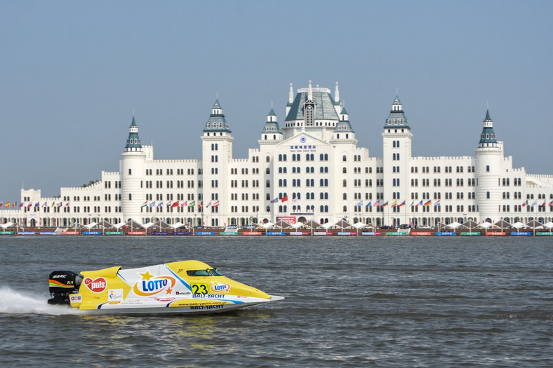 F1H2O - bolid Bartłomieja Marszałka