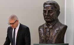 Poseł Pięta: Mówienie, że ubekom należą się emerytury, to jak plucie na grób "Inki" i przyszły grób rtm. Pileckiego