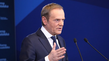 Węgierska firma odkupi część Lotosu. Donald Tusk: Ład Kaczyńskiego jest bardziej rosyjski, niż sądzili najwięksi pesymiści