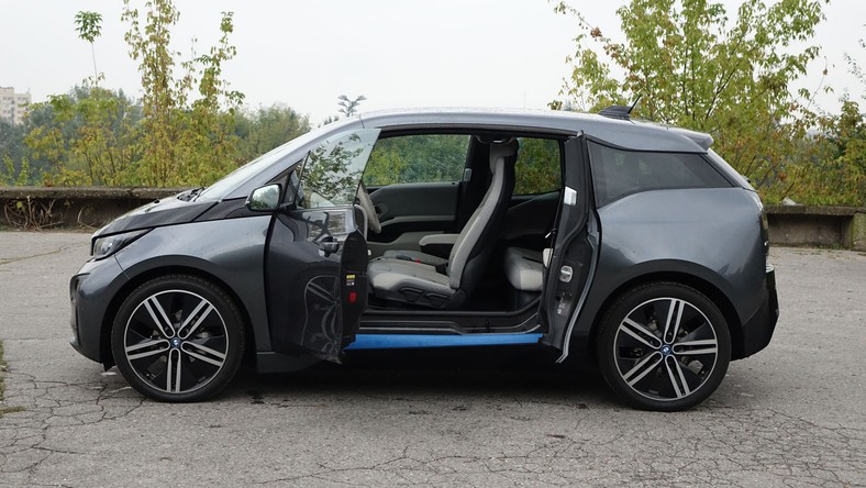 BMW i3 elektryczne auto idealne do miasta