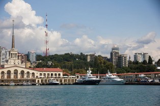 Moskwianie na Nowy Rok częściej wybierają wypady po Rosji. Przez kurs rubla