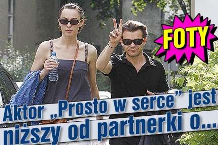 Aktor "Prosto w serce" jest niższy od partnerki o... Foto