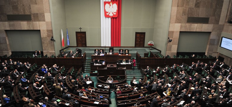 Ustawa widmo? Najbardziej oczekiwany projekt wciąż się pisze