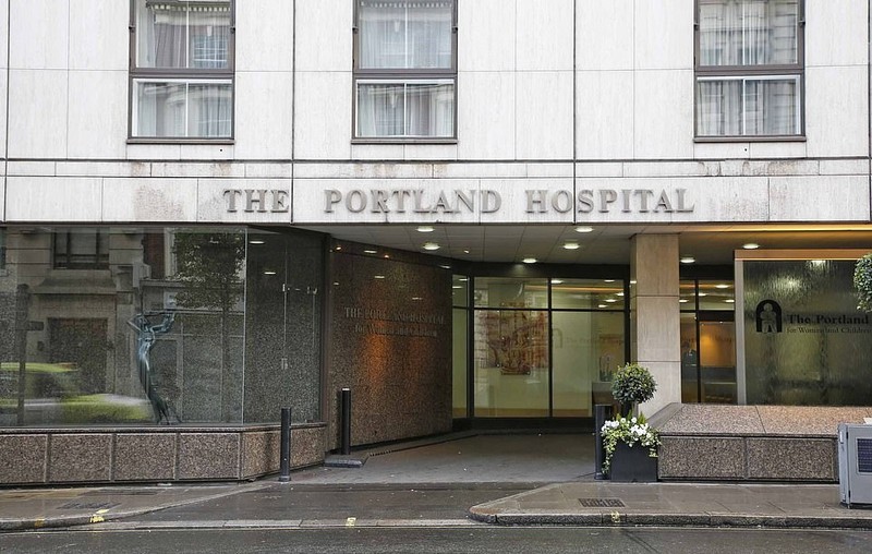 Ugyanebben a kórházban szült korábban Victoria Beckham, Emma Thompson, illetve Jamie Oliver neje is