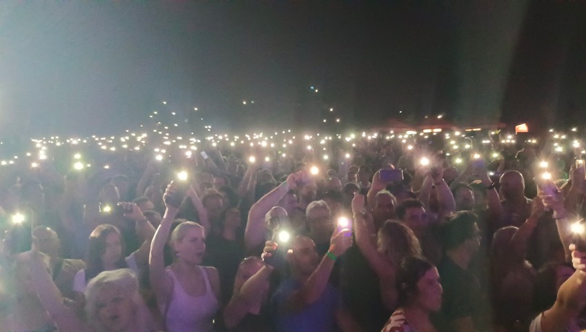 Arrested development nastupio na Nisvilu