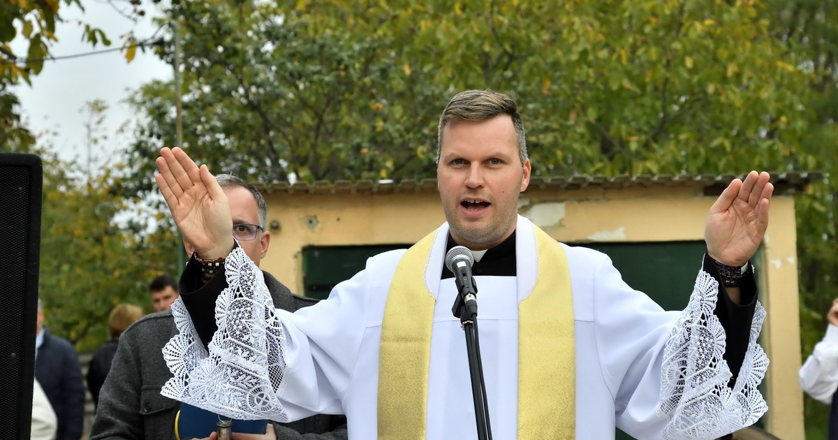Szájer után Bese Gergő is visszatérne: „Nem fogadom el, hogy az elmúlt 11 éves papi szolgálatom így érjen véget!” – Ausztriában kezd új életet?