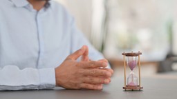 Jak skutecznie zweryfikować rzeczywiste prowadzenie działalności gospodarczej przez kontrahenta