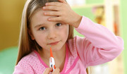 Jak nauczyć dziecko smarkać? Dmuchanie nosa a katar i przeziębienie