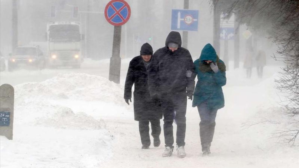 Zima nie chce nas opuścić, a rolnicy liczą straty... Dlatego księża zachęcają do modlitwy o dobrą pogodę.