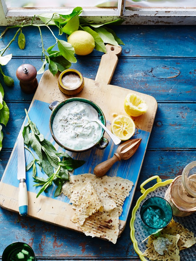 Originalni grčki recept za caciki salatu koja se sprema za 10 minuta i preukusna je! 