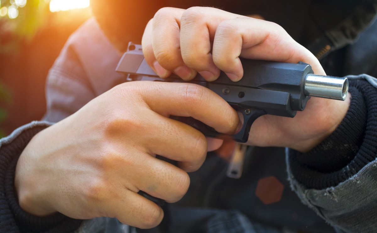 Mężczyzna z bronią