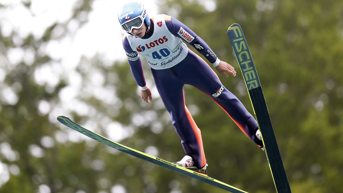 Przed rokiem Krzysztof Biegun był rewelacją zawodów Letniej Grand Prix w Wiśle. Zagraniczni trenerzy wróżyli mu wielką karierę. Ich słowa zaczęły się spełniać pod koniec listopada, kiedy zawodnik z Gilowic wygrał zawody Pucharu Świata w Klingenthal. W tym roku na wiślańskie zawody trafił chyba na dołek formy.