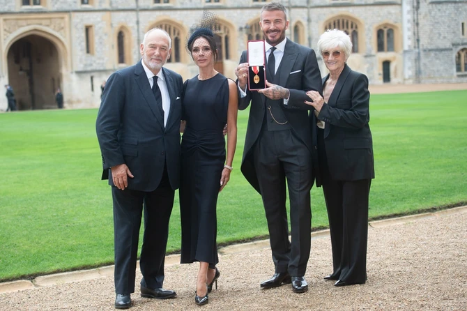 Dejvid Bekam sa roditeljima i suprugom