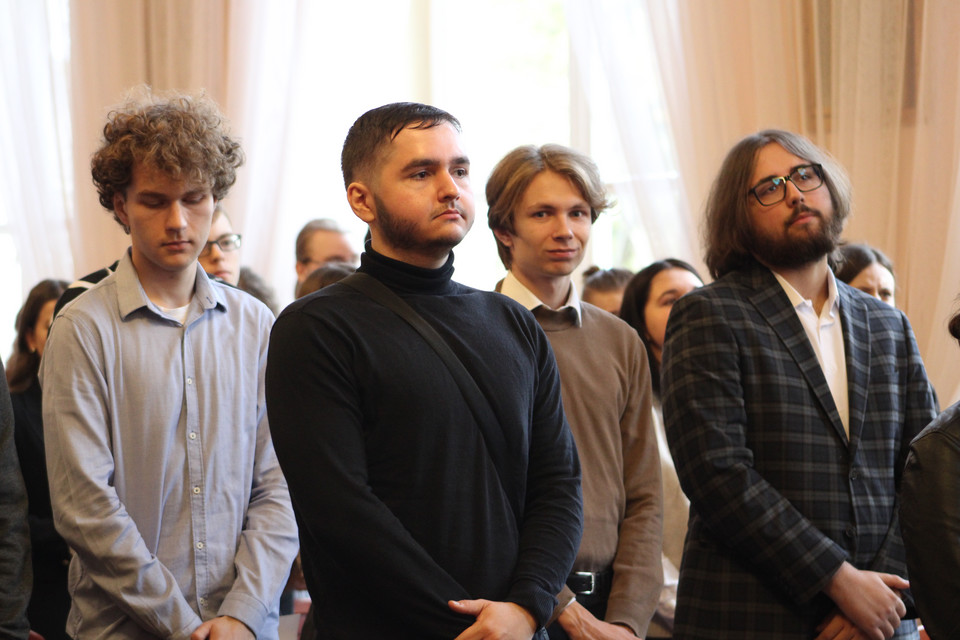 Studenci Uniwersytetu w Białymstoku podczas inauguracji roku akademickiego 2022/2023
