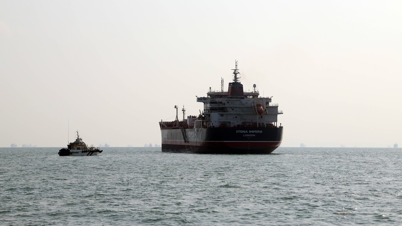 Iran grozi ruchem, który wstrząsnąłby światowym handlem. 