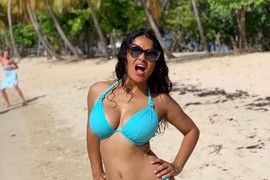 Donald Tramp MUVAO SALMU HAJEK dok je IMALA MOMKA: Njega LUKAVO IZIGRAO pa joj prišao i OVO REKAO: Njena reakcija ga OHLADILA, "zato se sad SVETI MEKSIKU"