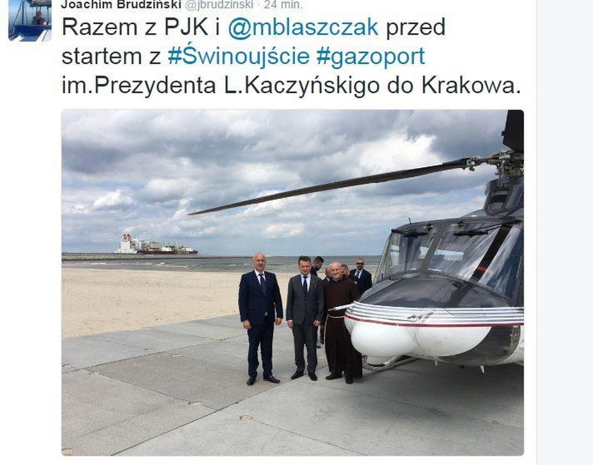 Kaczyński poleciał na grób brata policyjnym helikopterem