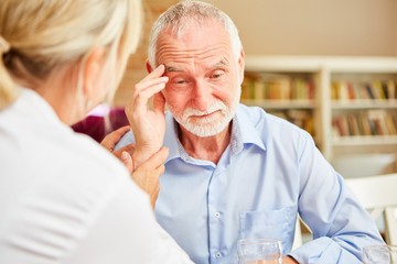 "Nem biztos, hogy tudom ki vagy, de arra emlékszem még, hogyan éreztem magam veled a múltban" - egy Alzheimer beteg gondolatai