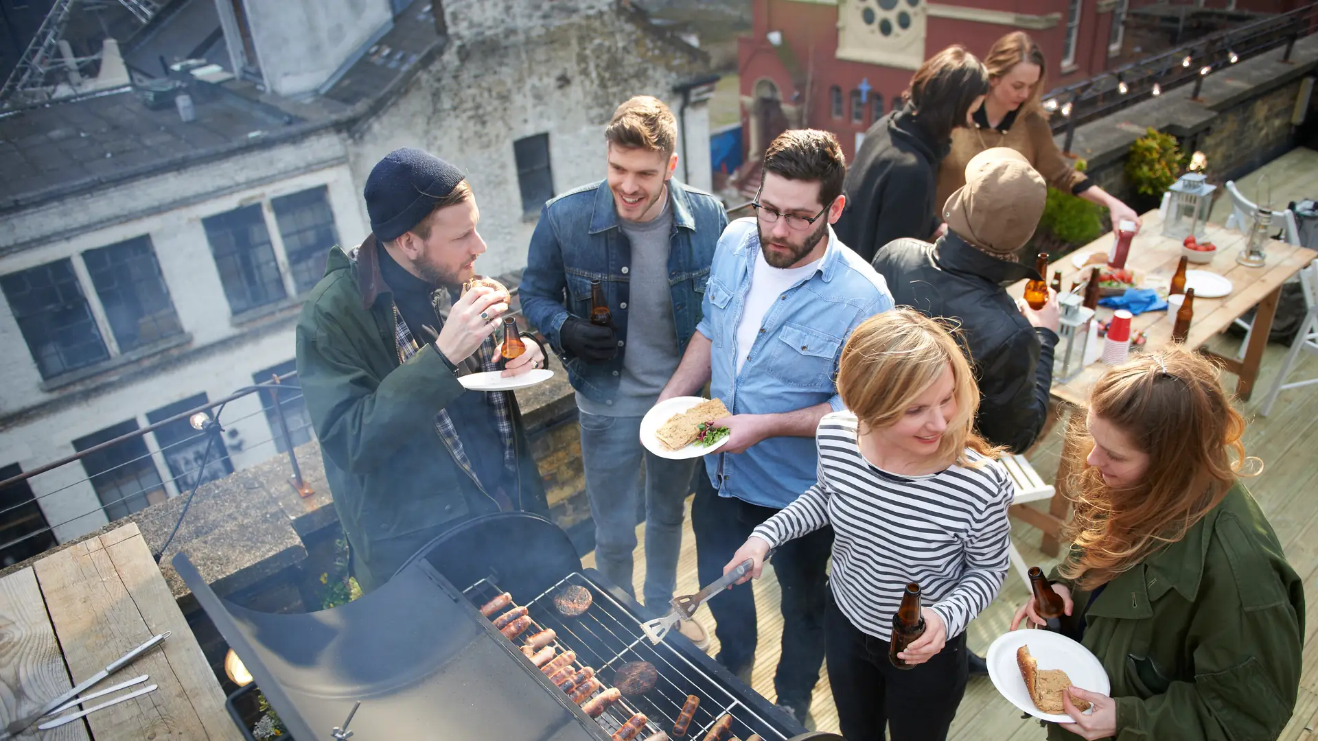 Grill na balkonie. Sprawdzamy, czy to legalne