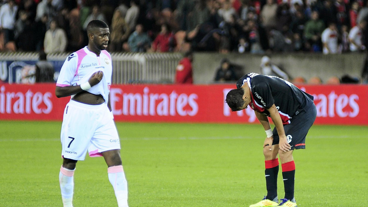 Kibice Paris Saint-Germain oczekują, że drużyna po letnich wzmocnieniach od początku sezonu będzie wygrywać. Zawodnicy po porażce 0:1 z FC Lorient schodzili do szatni przy gwizdach fanów.