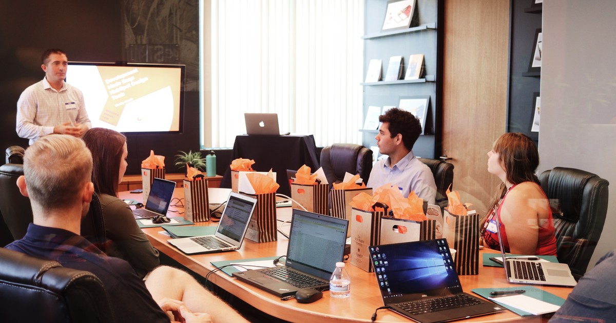 5 Online team building games to try with your coworkers - Vimarsana News