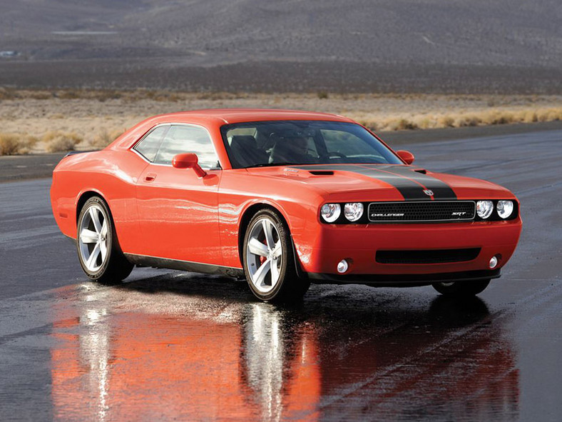 Chicago 2008: Dodge Challenger SRT8 w akcji (video)