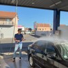 Vučić pere automobil 