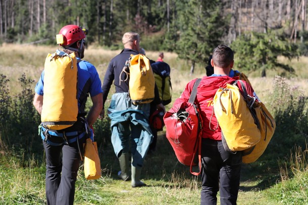 TOPR akcja Ratownicy Tatrzańskiego Ochotniczego Pogotowia Ratunkowego Zakopane