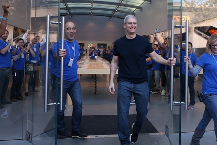 Dach nowego sklepu Apple’a w centrum Chicago wygląda jak gigantyczny MacBook