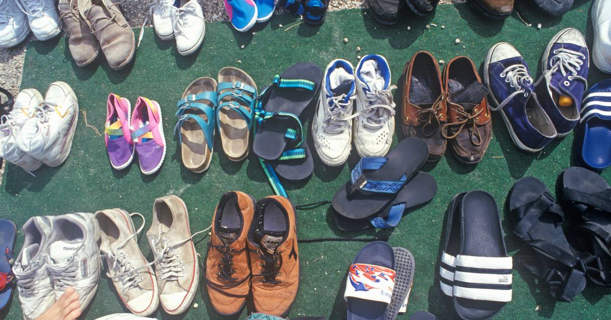 Te modne buty opanowały ulice. Podolog mówi, co robią ze stopami
