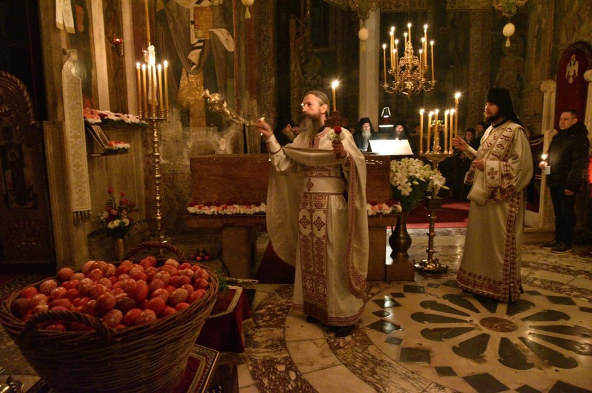 Uskršnja liturgija Visoki Dečani