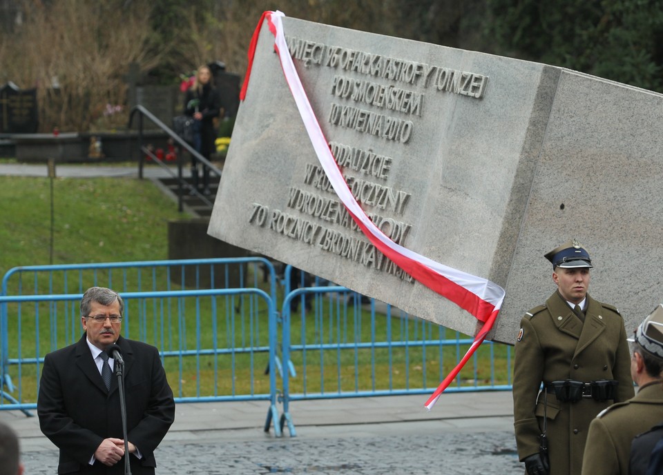 WARSZAWA POMNIK OFIAR KATASTROFY SMOLEŃSKIEJ