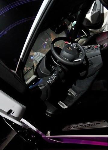 Lamborghini Aventador LP 700-4