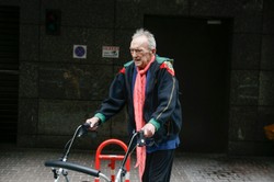 Zbigniew Hołdys o Michale Urbaniaku. "Porusza się z chodzikiem i nie wymięka"