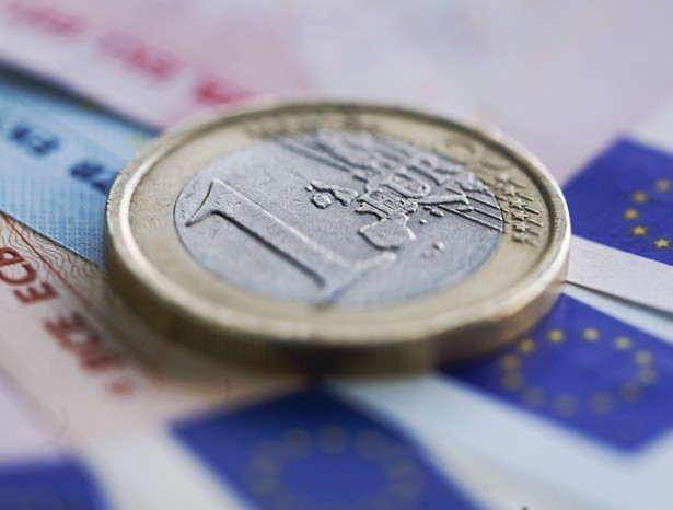 Złoty umocni się we wtorek poniżej 4 zł za euro